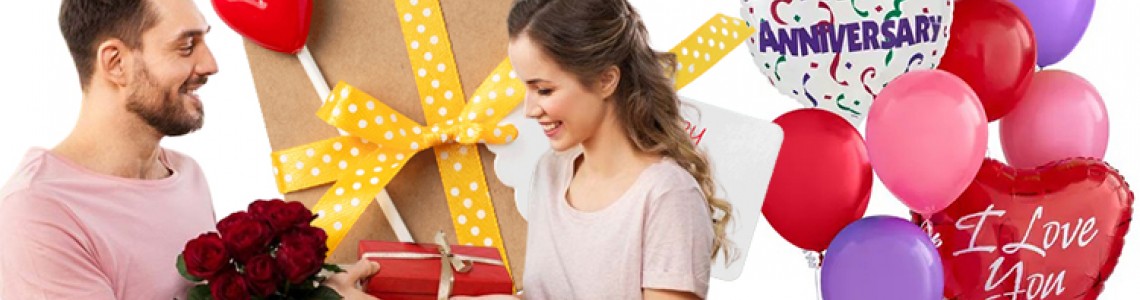 Fashionable Forever: 10 Unique Anniversary Gifts for Couples Who Love Fashion