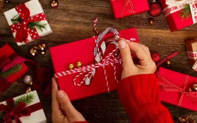 20+ Top Christmas Gift Ideas for Your Girlfriend