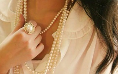 The Expert's Guide on Pearl Shapes - Everything You Need to Know