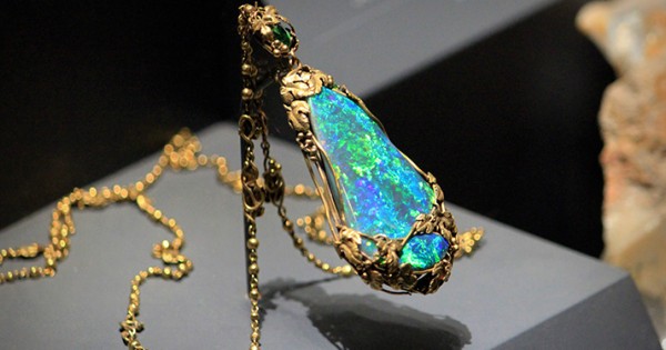 Really Expensive Rocks 18+ Most Expensive Stones and Jewelry from Auctions