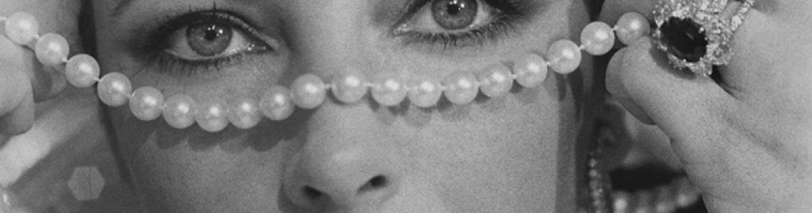 From Chanel to Dior: Unveiling the Timeless Elegance of Pearls in Fashion