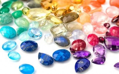 Gemstone Extravaganza: Unveiling the Beauty of Pearls and More