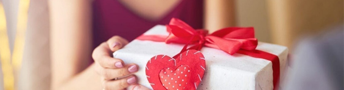 15+ Gift Ideas for Him for Valentine’s Day