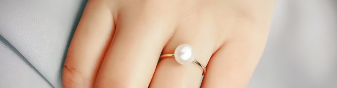 How To Choose A Pearl Engagement Ring
