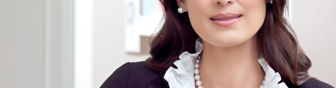 How To Style Pearl Jewelry In Office Looks How To Style Pearl Jewelry In Office Looks