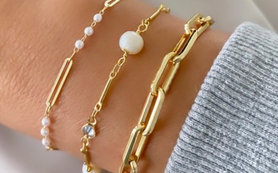 How to Elevate Your Style With Pearl & Gold Link Bracelet
