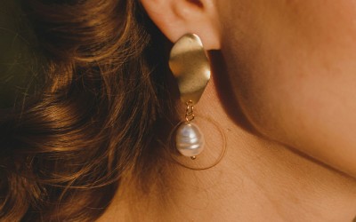 How to Wear Pearls Everyday for Effortless Elegance