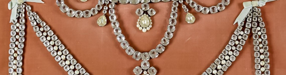 Marie Antoinette's Necklace: A Brilliant Story with a Sad Ending