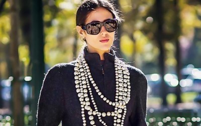 Modern Elegance: 15 Street Styles Perfectly Paired with Pearls