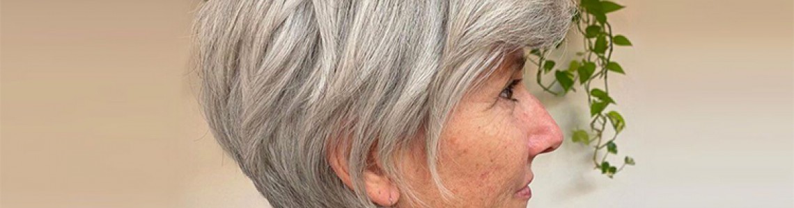 What Are The Best Hairstyles For Women Over 50 For A Sexy New Style 2023?