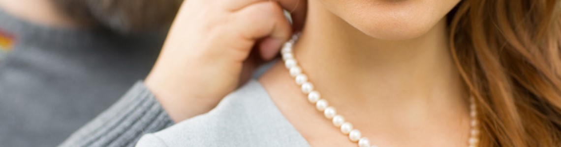 The Perfect Occasions to Gift a Pearl Necklace