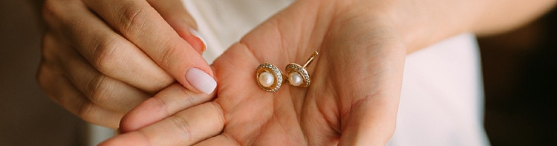 Comprehensive Guide to Pearl Earring Sizes