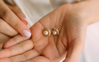 Comprehensive Guide to Pearl Earring Sizes
