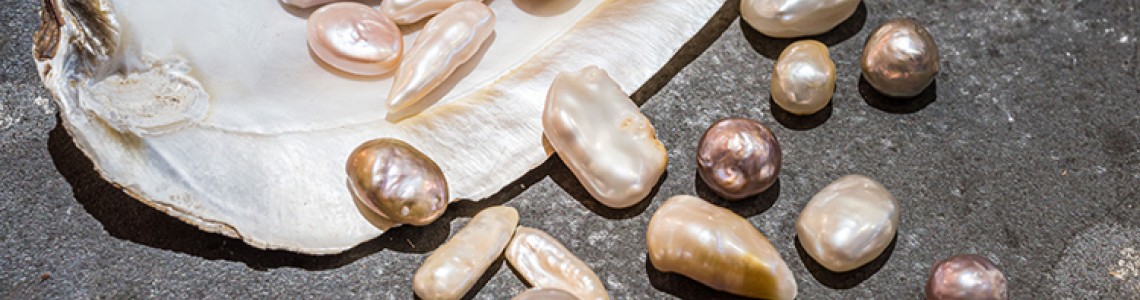 From Round to Baroque - The Complete Guide to Pearl Shape and Styles