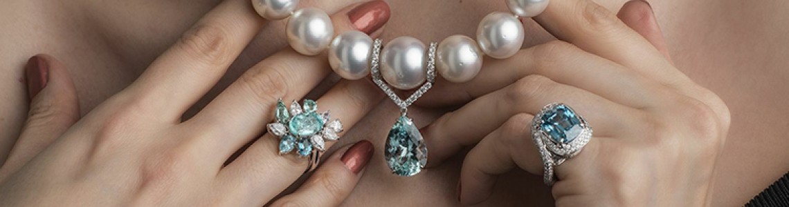 8 Benefits of Wearing Pearls for a Long Time