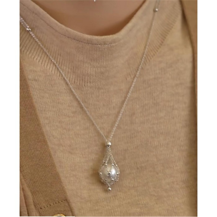 14.0-15.0mm Freshwater Pearl Lavalier Circle Pendant - White Gold
