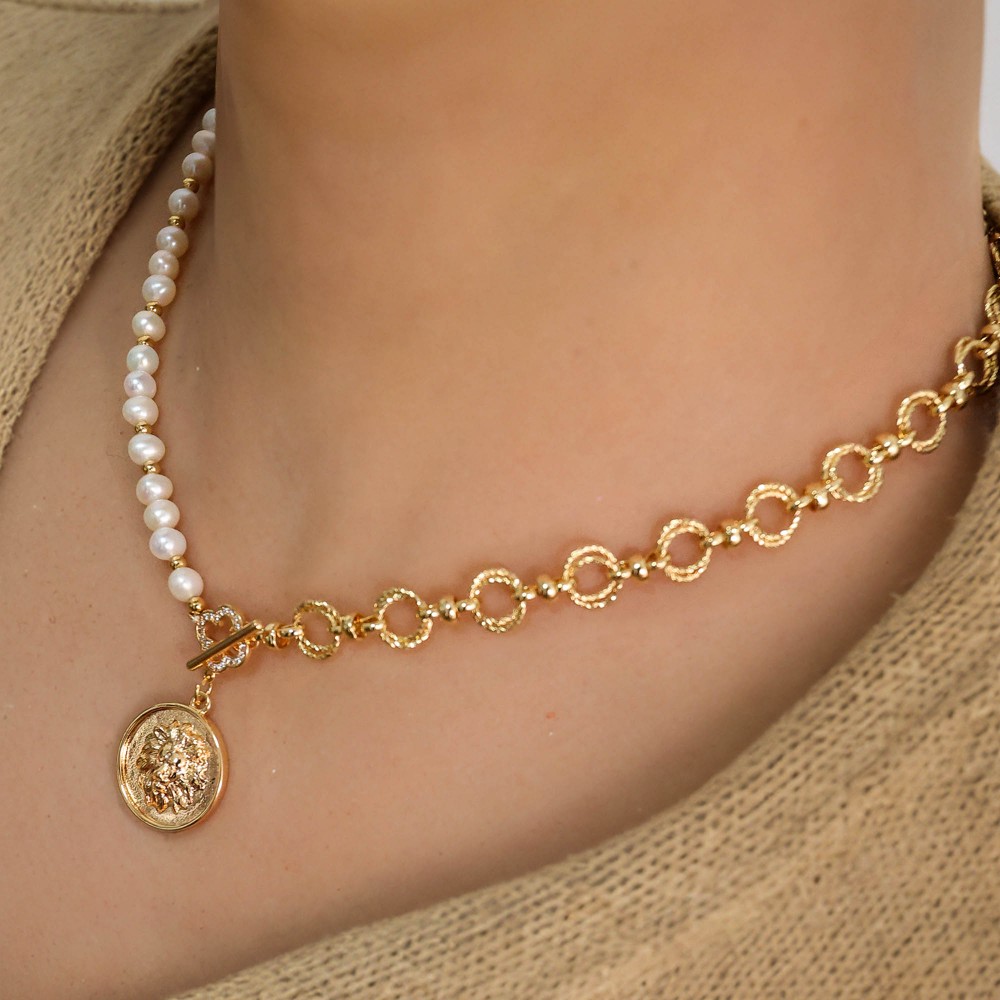 Baroque Pearl Openwork Clover Coin Pendant Necklace