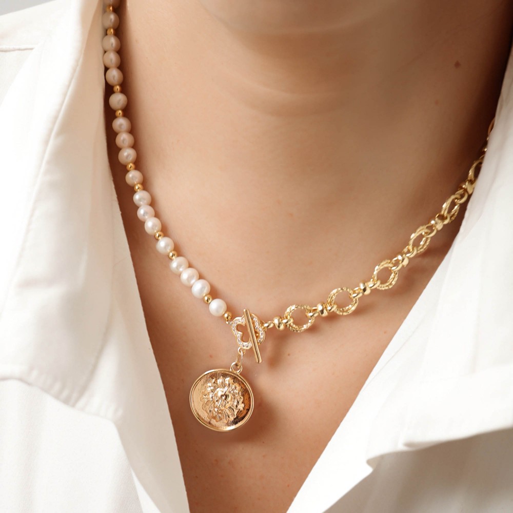 Baroque Pearl Openwork Clover Coin Pendant Necklace
