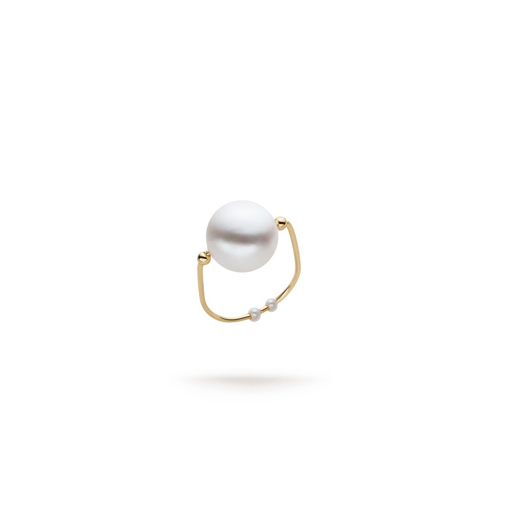 Irregular White Freshwater Pearl Ring