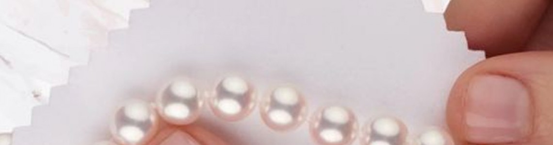 How to Clean a Pearl Necklace and Maintain Its Luster How to Clean a Pearl Necklace and Maintain Its Luster