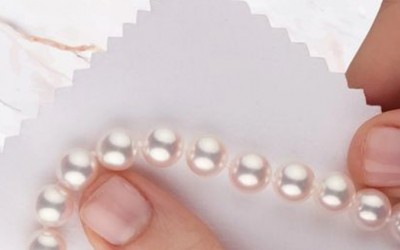 How to Clean a Pearl Necklace and Maintain Its Luster