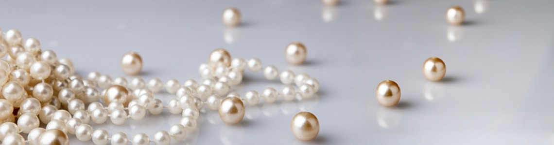 3 Quick Ways To Tell If A Pearl Is Real Or Not, According to Experts 3 Quick Ways To Tell If A Pearl Is Real Or Not, According to Experts