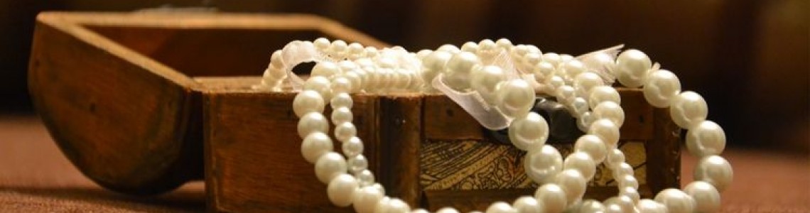 Do Real Pearls Peel? How To Avoid Damaging Your Pearls?