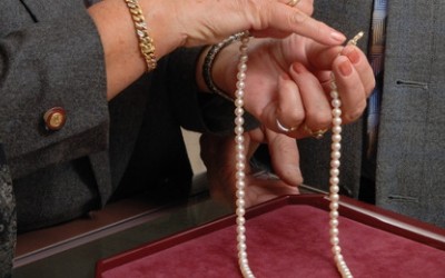 How Much Are Pearls Worth? A Quick Guide To Real Pearl Pricing