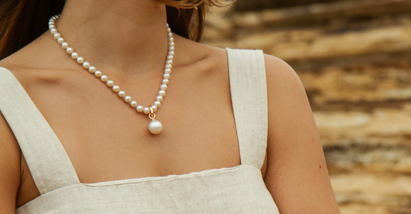 what does a pearl necklace mean