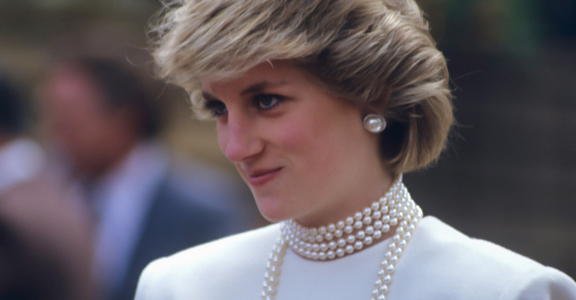 what does a pearl necklace mean