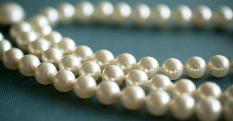 what does a pearl symbolize